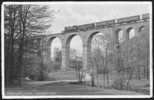 Frankenberg. Lützeltalbrücke mit Personenzug