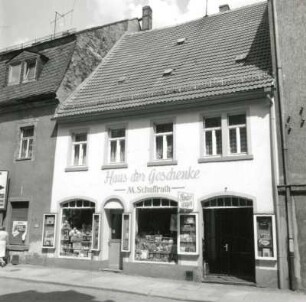 Oederan, Große Kirchgasse 7. Wohnhaus mit Laden ("Haus der Geschenke")