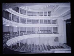 Schauspielhaus, Chemnitz: Ansicht Zuchauerraum (Negativ zu Inv. Nr. TBS 084,10)