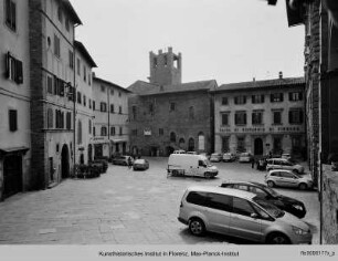 Piazza Signorelli, Cortona