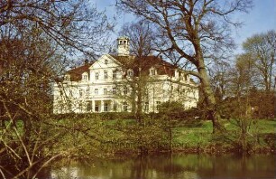 Herrenhaus Blumendorf: Gartenfront
