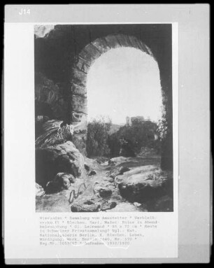 Ruine in Abendbeleuchtung