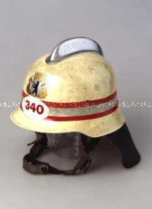 Helm der Berliner Feuerwehr, mit Visier