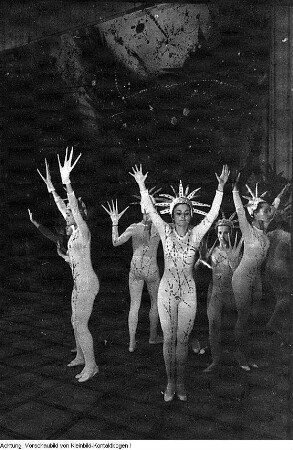 Dresden. Palucca Schule Dresden. "Sputnik". Choreographie Ruth Berghaus, Aufführung 1959