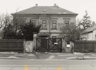 Radebeul, Meißner Straße 123. Wohnhaus (2. H. 19. Jh.)