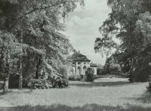 Pavillon im Park : Dresden-Strehlen, Königliche Villa, Pavillon im Park, erbaut 1897 als Empfangsgebäude des privaten Eisenbahnhaltepunkts