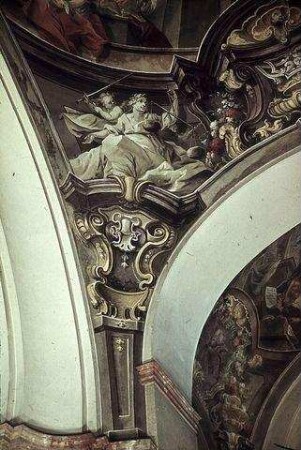 Ornamentale Gewölbeausmalung