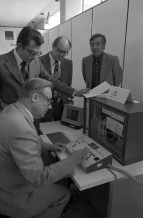 EDV-Ausstellung der Handwerkskammer Karlsruhe im Landesgewerbeamt