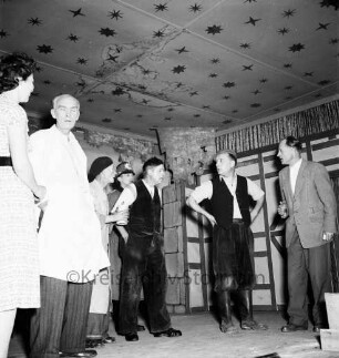 Niederdeutsche Bühne Ahrensburg "Stormarner Speeldeel": Aufführung "Dat Horoskop": in Bad Oldesloe: Szenenbild mit Ernst Appel, Ernst Oertel, Rudi Möller und Karl-Heinz Goldenbaum