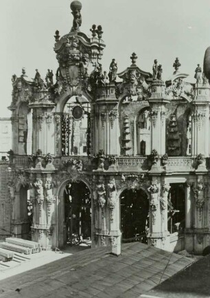 Dresden, Zwinger, Ruine des Glockenspielpavillons