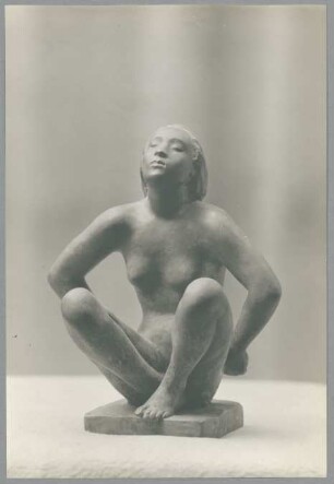 Kauernde, 1917, Bronze