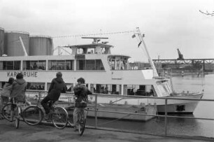Fahrgastschiff Karlsruhe. Eröffnung der Fahrgastsaison