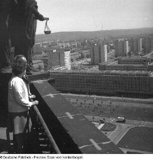 Blick vom Rathausturm Richtung Osten (Grunaer Straße)