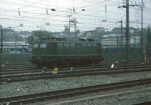 Stuttgart Hbf. Lok 140 005