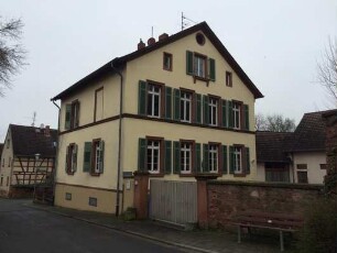 Pfarrhaus (Wohnhaus); Reinheim, Pfarrweg 8