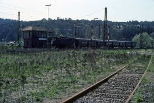 Wilferdingen-Singen Lok 144 022 Einfahrt N6043 B4yg-Wagen
