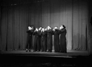 Bukarest: Aro Lichtspielhaus: Mundharmonika-Chor