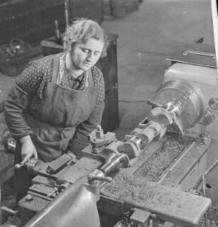 Produktion einer Kurbelwelle bei Borgward