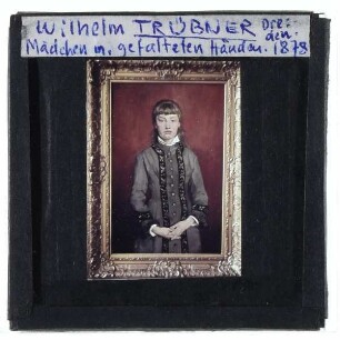 Trübner, Mädchen mit gefalteten Händen