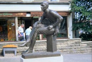 Bronzeplastik Ernst Wilhelm Arnoldi (1778-1841), seitlich; Begründer Versicherungswesen