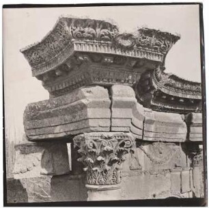 Venustempel, Baalbek: Gebälk