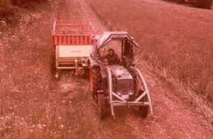 Fotografie: Erntetechnik, Grünfutter, Ladewagen, Mähwerk