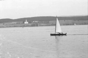 Mainau, Insel Mainau: Blick zur Birnau mit östlichem Bodenseeufer