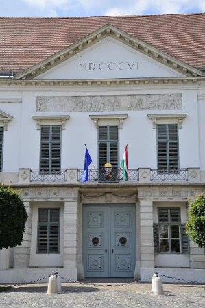 Budapest - Palais des Präsidenten : Das Palais des Präsidenten der Republik steht auf dem Burgberg. Aufgenommen in Budapest am 13. Juni 2011