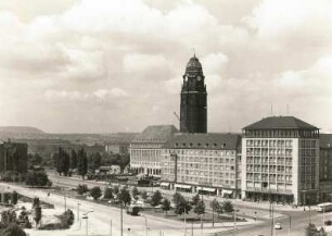 Dresden-Altstadt, Ringstraße. Wohn- und Geschäftshäuser, dahinter Rathaus mit Rathausturm