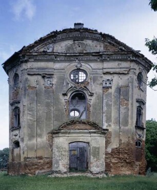 Katholische Kirche der Heiligen Dreifaltigkeit, Woutschyn, Weißrussland