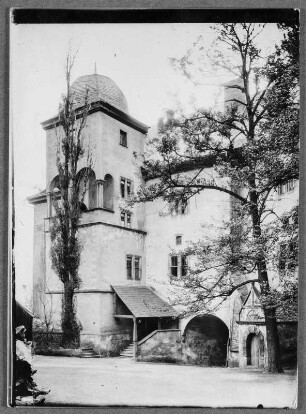 Im Burghof der Osterburg in Weida