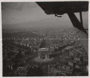 Wehrmachtssoldaten, Blick auf Paris