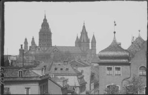 Mainz, Stadtansicht : Mainz. Stadtansicht mit Dom St. Martin und St. Stephan von Südwesten