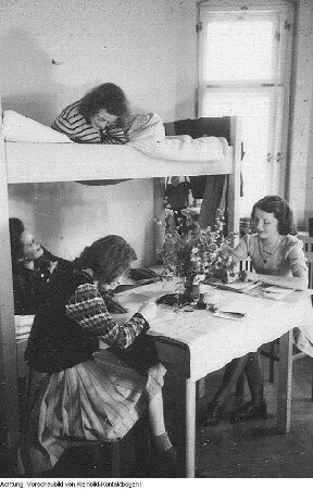 Radeberg. Freie Deutsche Jugend (FDJ), IV. Kreiskonferenz, u.a. mit Hermann Axen, , Vorsitzender der FDJ in Sachsen, 27.-28. September 1947