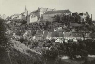 Bautzen. Ortenburg : Bautzen. Stadtansicht. Blick vom Protschenberg über das Spreetal zum Dom St. Petri und der Ortenburg