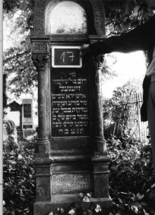 Grabstein 17A