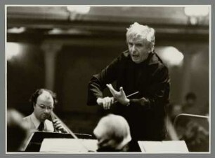 Peter Maag und Hans-Joachim Scheitzbach : Portrait des Dirigenten Peter Maag und des Cellisten Hans-Joachim Scheitzbach in der Komischen Oper Berlin