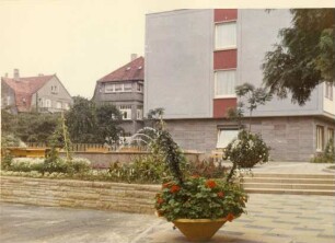 Springbrunnenanlage, Blick in die Lotzingstraße. Detmold. Bismarckstraße