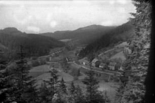 Unterer Ortsteil, Abzweig nach Arnsfeld und Siedlung