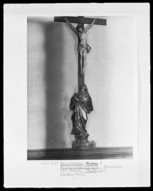 Kruzifix mit Maria Magdalena