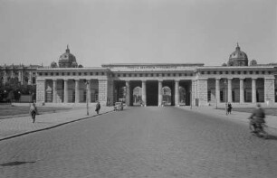 Hofburg — Äußeres Burgtor
