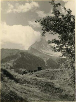 Das Matterhorn in den Wolken