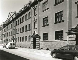Oelsnitz/Vogtland. August-Bebel-Straße. Wohnhäuser Nummer 57 bis 61 (um 1926/1928)