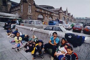 "Hauptbahnhof-Rückseite" aus der Serie "Menschenbilder in Hamburg"