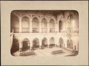 Börse, Breslau: Blick von der Galerie in den Saal