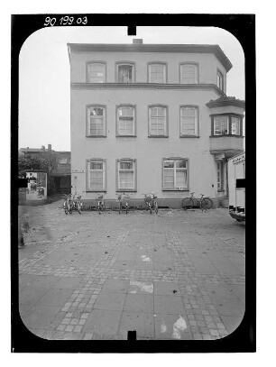 Hagenow, Rudolf-Breitscheid-Platz (Lindenplatz). Wohnhaus. Hofansicht