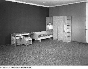 Jugendzimmer (Modell T 22)