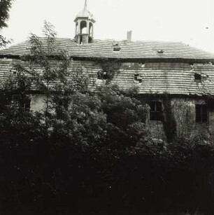 Schloss (im Verfall)
