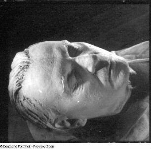 Totenmaske von John Heartfield