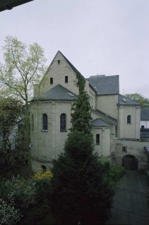 Katholische Pfarrkirche Sankt Georg & Ehemalige Stiftskirche